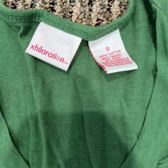 Xhilaration women’s green v neck ruched short sleeve - Picture 3 of 4